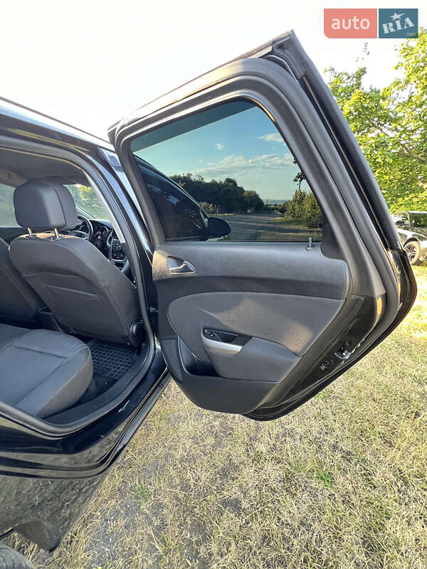 Универсал Opel Astra 2011 в Галиче фото 24 Универсал Opel Astra 2011 в Галиче