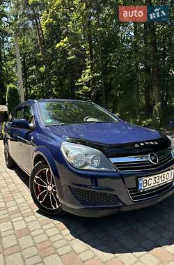 Opel Astra 2010 Opel Astra 2010