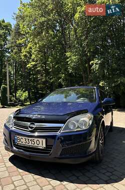 Універсал Opel Astra 2010 в 
