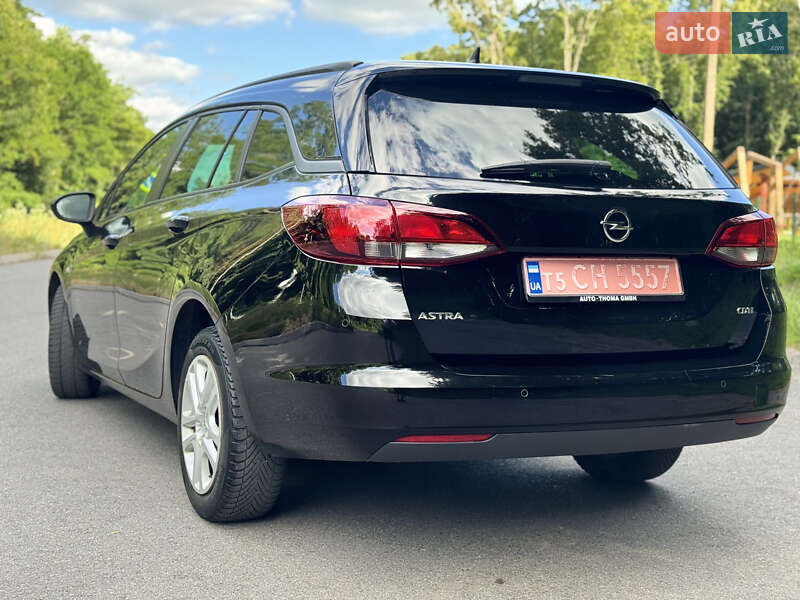 Универсал Opel Astra 2017 в Красилове