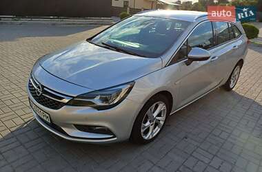 Універсал Opel Astra 2016 в Львові