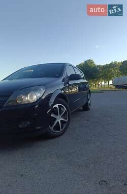 Хетчбек Opel Astra 2005 в Володимирі