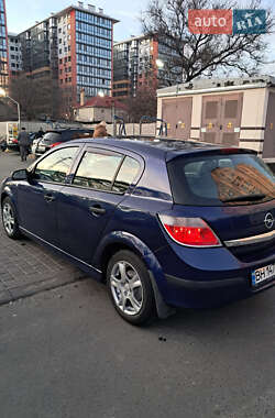 Универсал Opel Astra 2004 в 