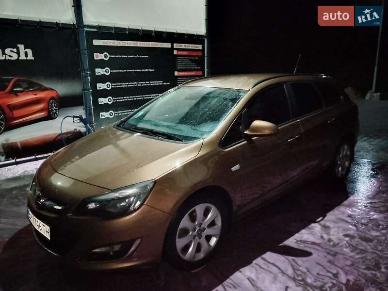 Универсал Opel Astra 2016 в Черкассах
