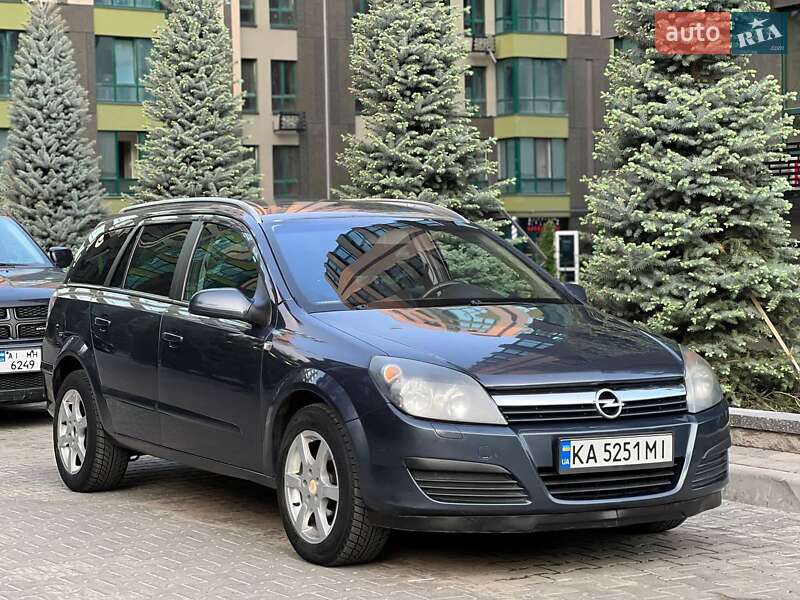 Универсал Opel Astra 2006 в Киеве
