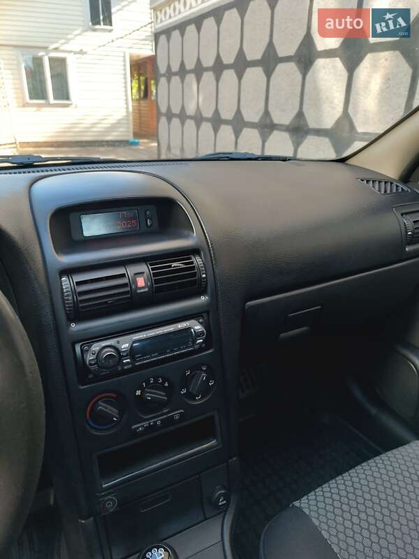 Седан Opel Astra 2006 в Калуші