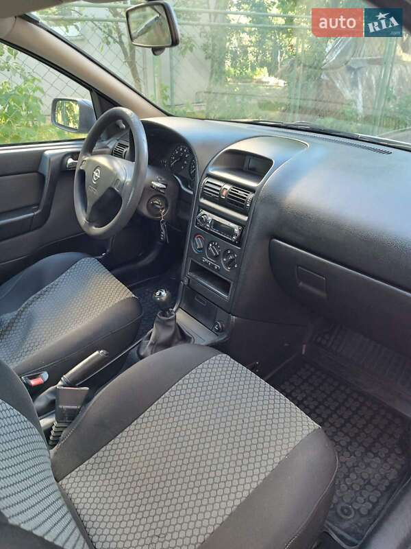 Седан Opel Astra 2006 в Калуші