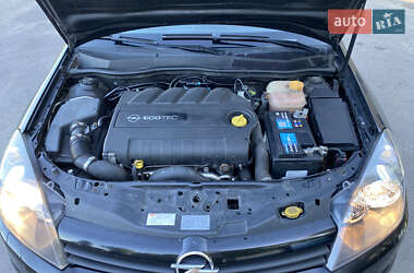 Універсал Opel Astra 2005 в 