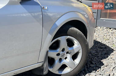 Универсал Opel Astra 2006 в 