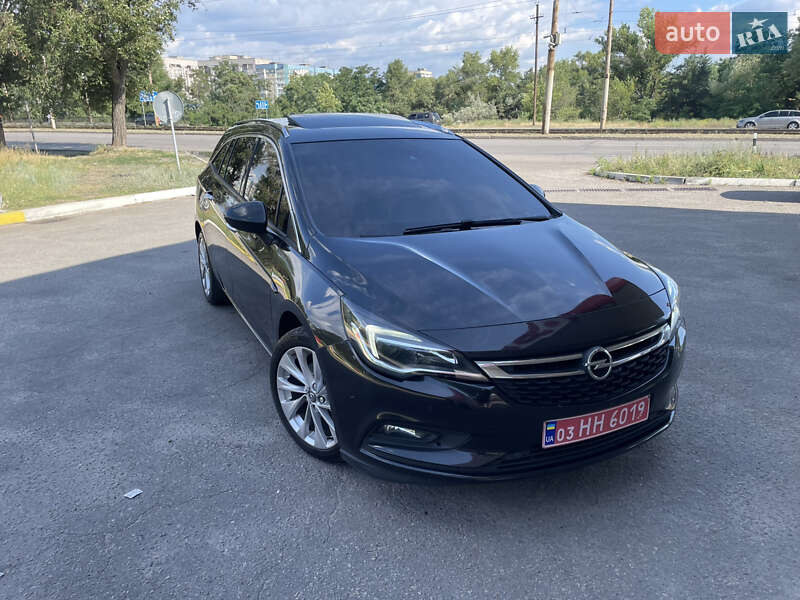Універсал Opel Astra 2016 в 