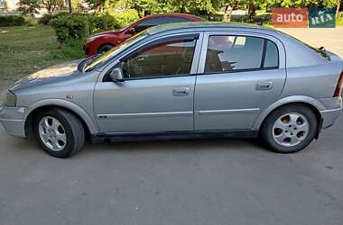 Универсал Opel Astra 2004 в 