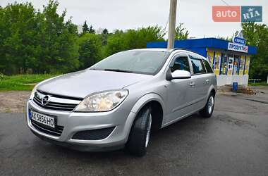 Універсал Opel Astra 2007 в Чугуєві