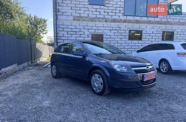 Хетчбек Opel Astra 2006 в 