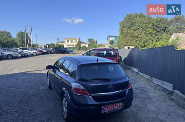 Хетчбек Opel Astra 2006 в 