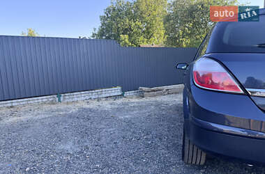 Хетчбек Opel Astra 2006 в 