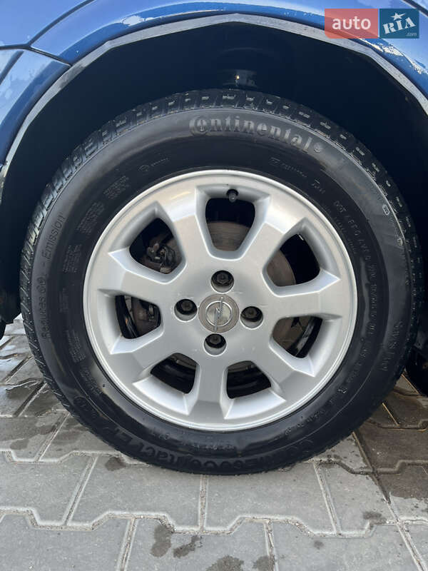 Седан Opel Astra 2005 в Коломые