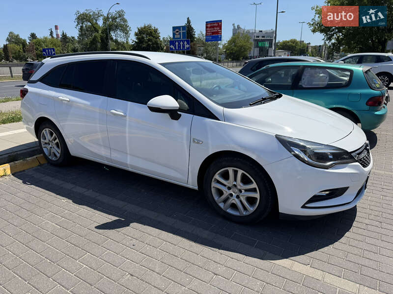 Opel Astra 2016