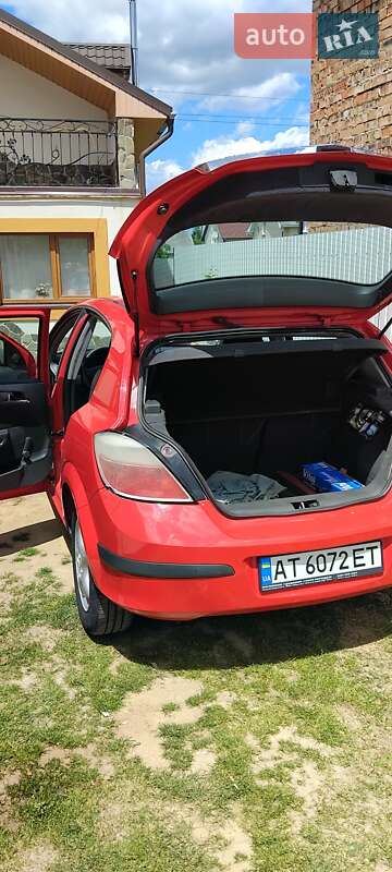 Хетчбек Opel Astra 2004 в Коломиї