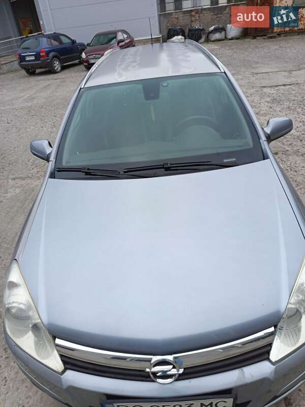 Універсал Opel Astra 2005 в Львові