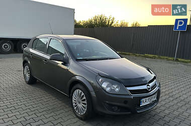 Хэтчбек Opel Astra 2010 в Коломые