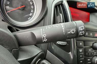 Хетчбек Opel Astra 2014 в 