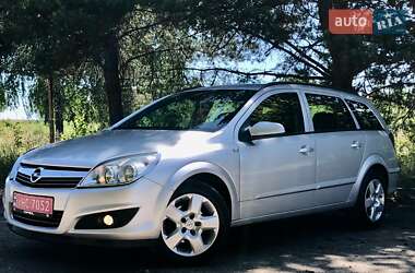 Универсал Opel Astra 2008 в Дрогобыче