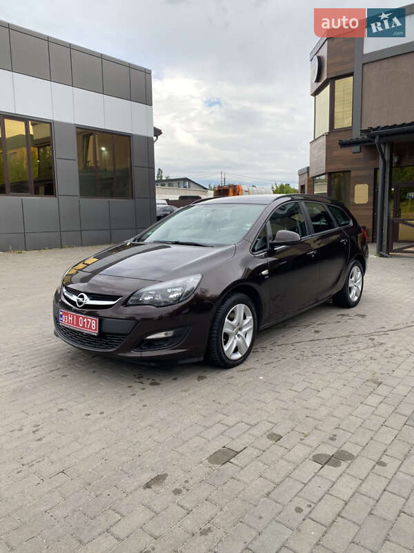 Opel Astra 2014