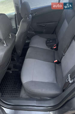 Универсал Opel Astra 2011 в 