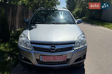 Універсал Opel Astra 2009 в Борисполі