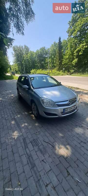 Универсал Opel Astra 2007 в Покровском