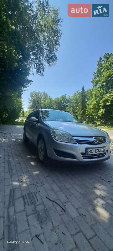 Универсал Opel Astra 2007 в Покровском