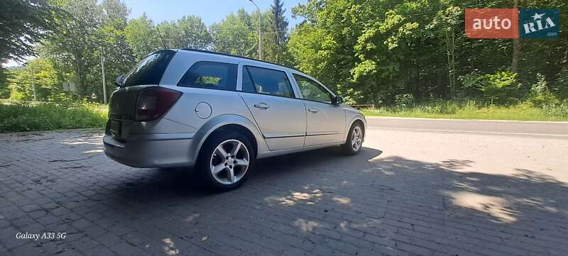 Универсал Opel Astra 2007 в Покровском