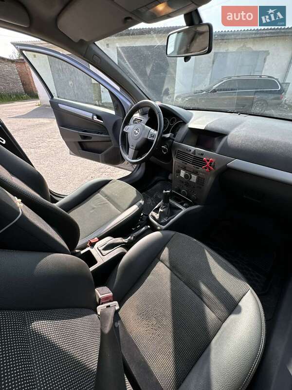 Универсал Opel Astra 2006 в Ровно фото 8 Универсал Opel Astra 2006 в Ровно