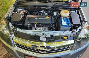 Универсал Opel Astra 2010 в 
