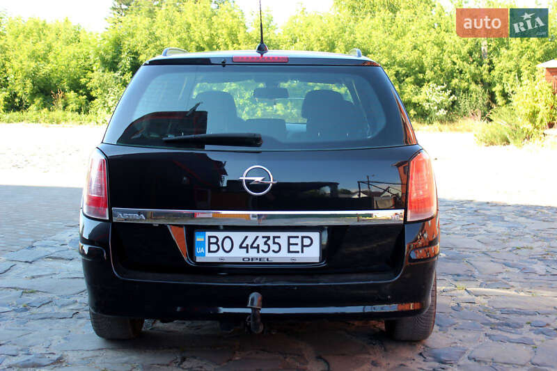 Универсал Opel Astra 2008 в Кременце