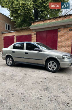 Седан Opel Astra 2006 в 