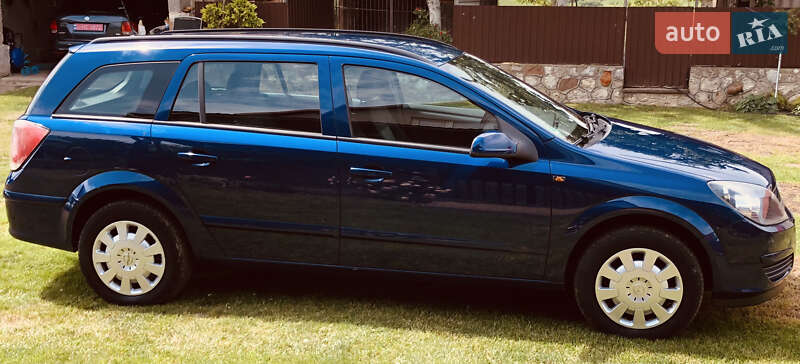 Универсал Opel Astra 2005 в Тернополе