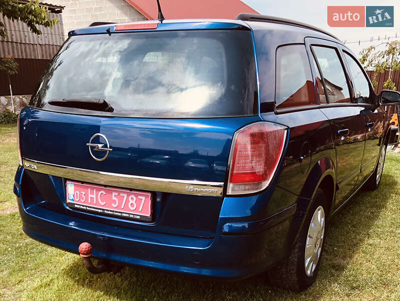 Универсал Opel Astra 2005 в Тернополе