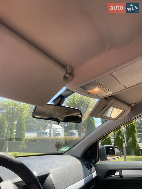 Универсал Opel Astra 2005 в Виннице