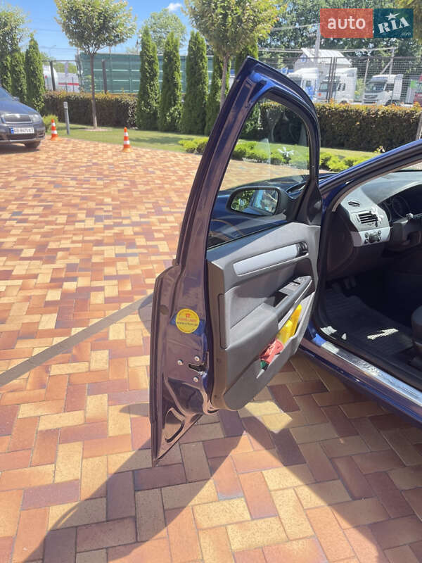 Универсал Opel Astra 2005 в Виннице