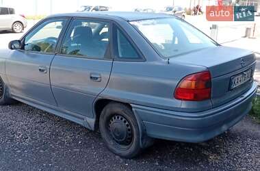 Седан Opel Astra 1997 в 