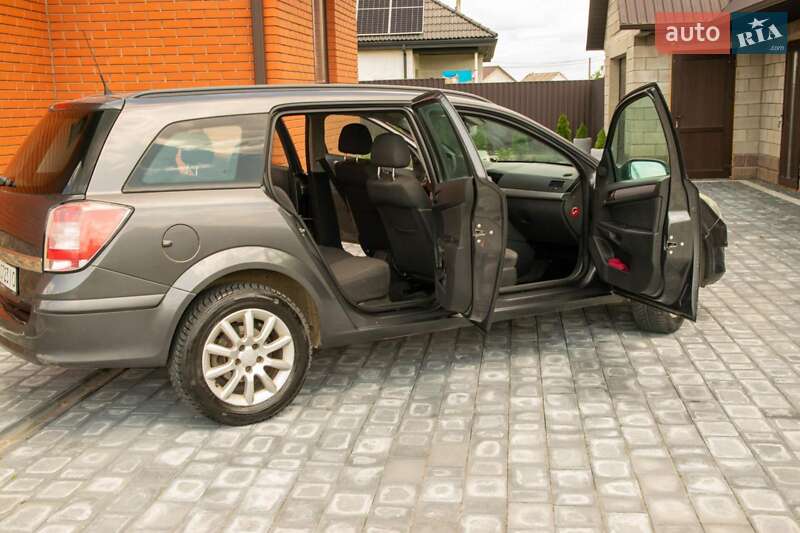 Универсал Opel Astra 2009 в Вараше фото 21 Универсал Opel Astra 2009 в Вараше