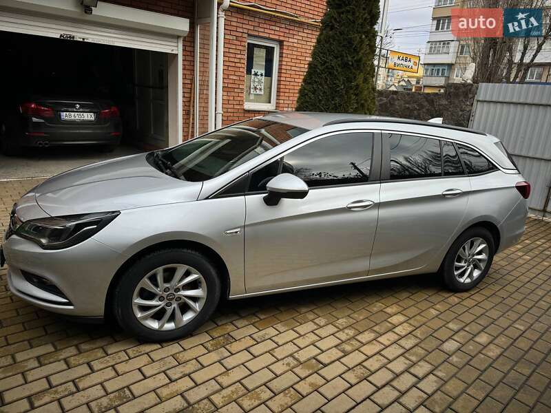Универсал Opel Astra 2018 в Виннице