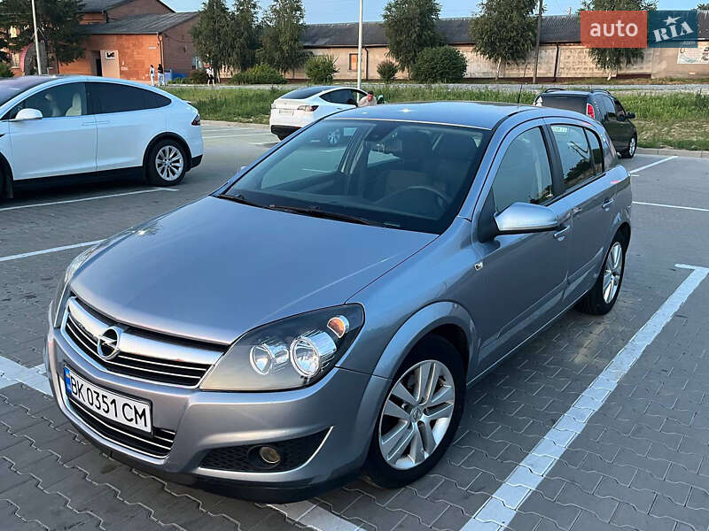 Opel Astra 2009
