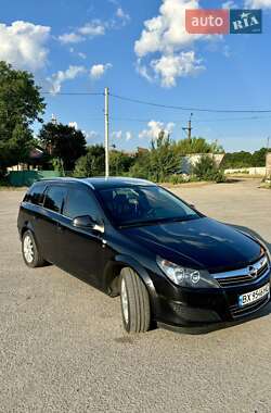 Opel Astra 2010 Opel Astra 2010