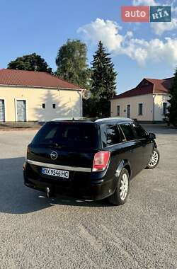 Универсал Opel Astra 2010 в 