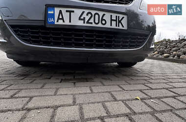 Универсал Opel Astra 2012 в 