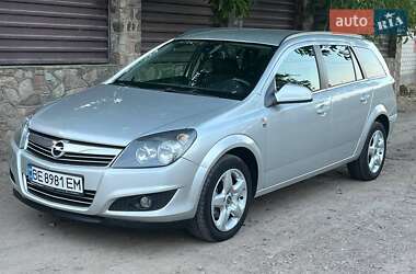 Универсал Opel Astra 2010 в Первомайске