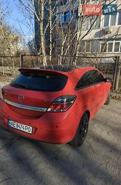 Купе Opel Astra 2007 в 