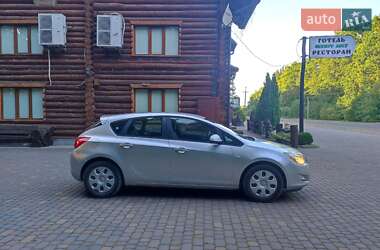 Opel Astra 2010 Opel Astra 2010